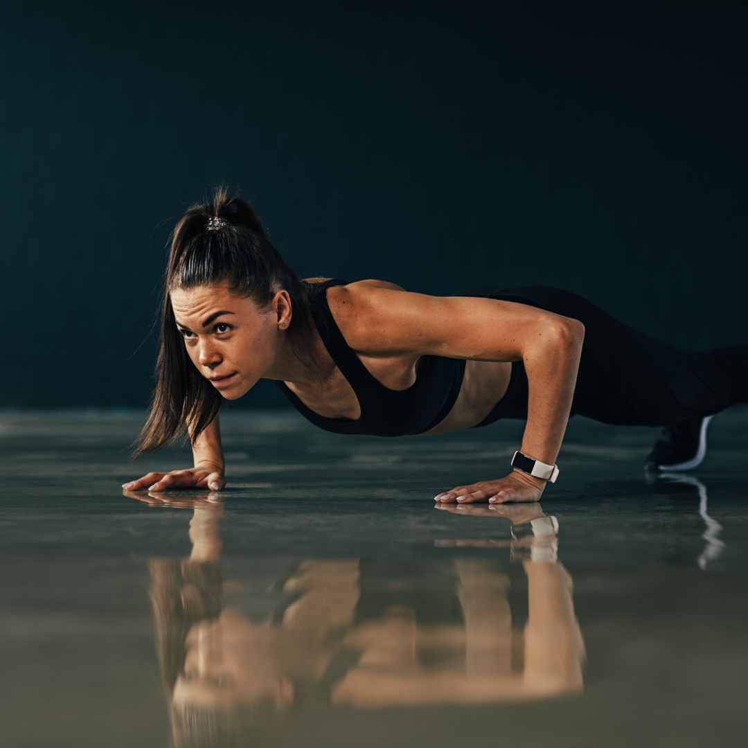 Musculatura superior fortalecida com flexão de braço